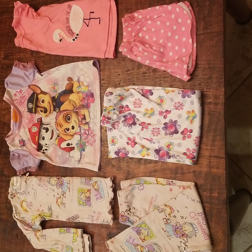 Little girls pajamas